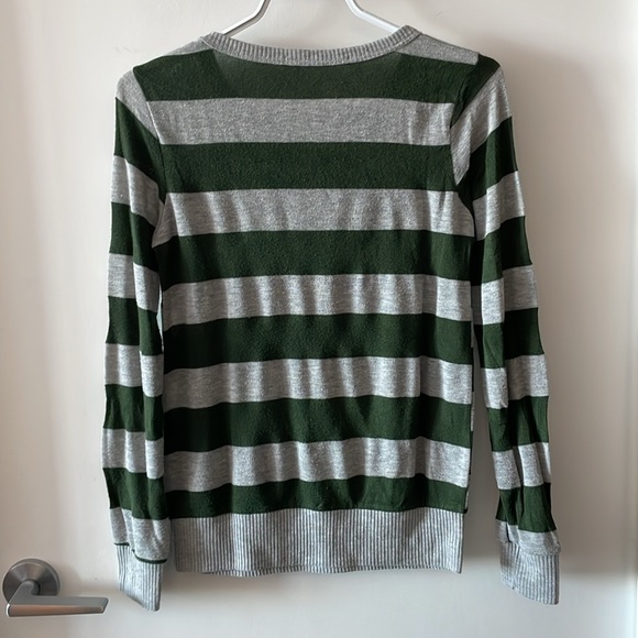 π3 for $25π Forever 21 Green & Grey Striped Sweater - Picture 2 of 4